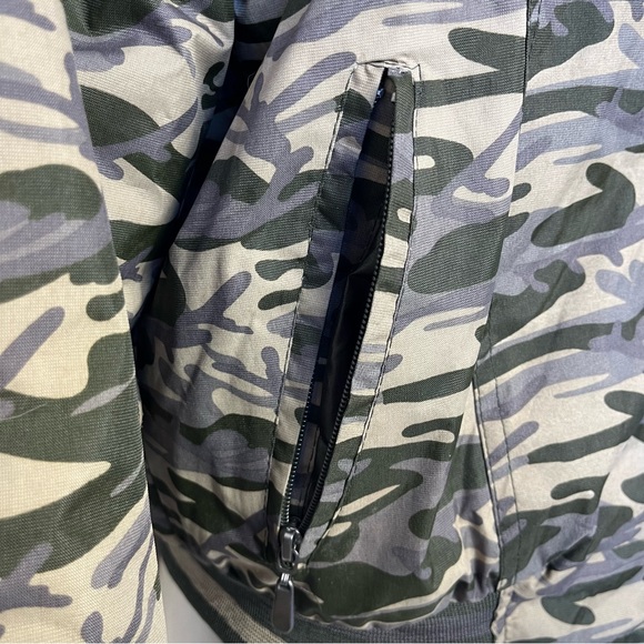 Camo Hooded Jacket - Picture 6 of 14